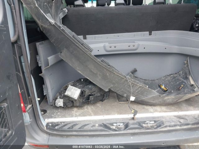 W1Z4EFVY3NP509123 Mercedes-Benz Sprinter 2500 Standard Roof V6