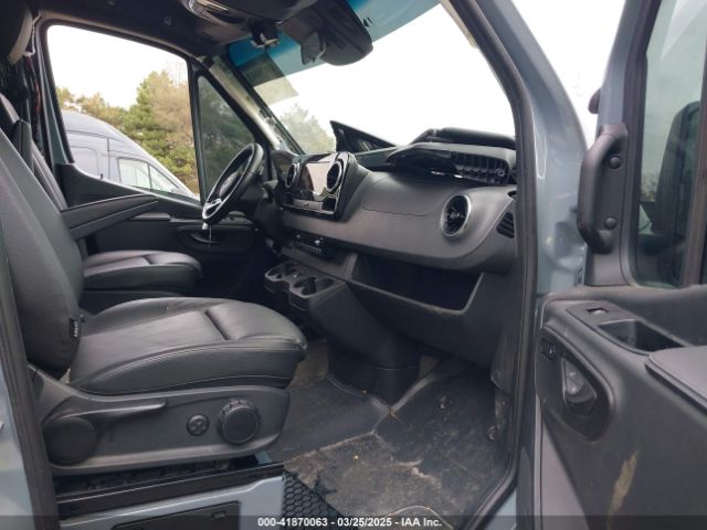 W1Z4EFVY3NP509123 Mercedes-Benz Sprinter 2500 Standard Roof V6