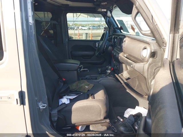 1C6HJTAG7NL148818 Jeep 2022