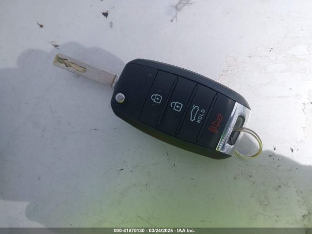 5XXGT4L38KG341053 KIA Optima Lx