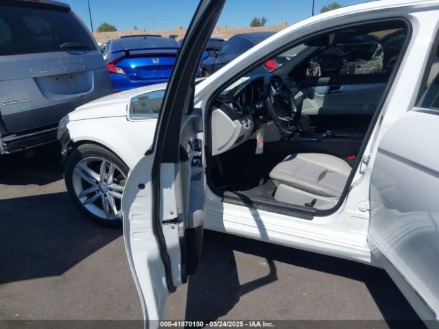 WDDGF4HB3EA965176 Mercedes-Benz C 250 Luxury/sport