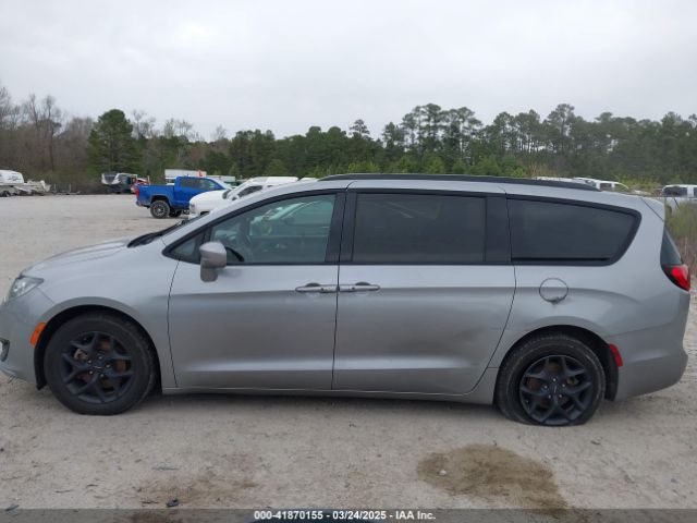 2C4RC1EG5LR257658 Chrysler Pacifica Touring L Plus