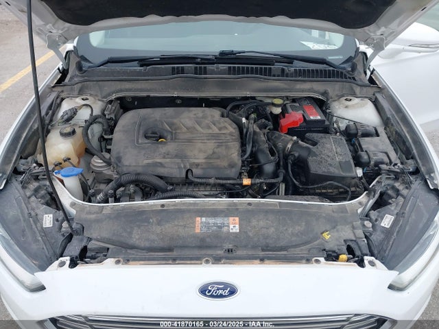 3FA6P0HD6GR186401 Ford FUSION SE