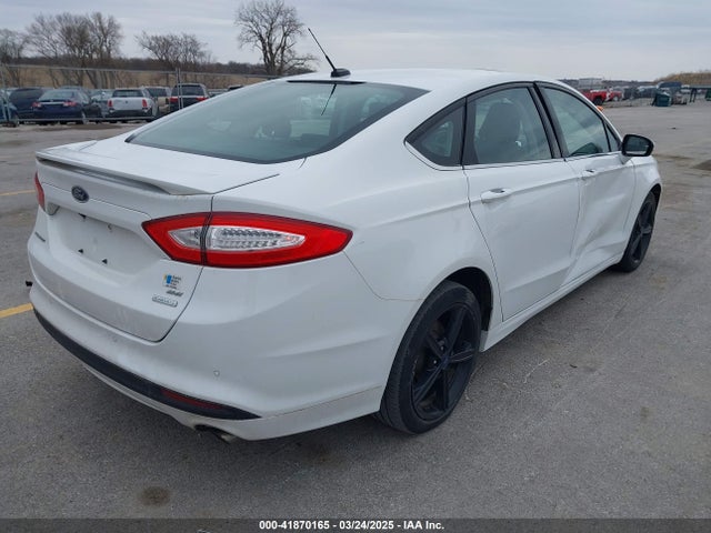 3FA6P0HD6GR186401 Ford FUSION SE
