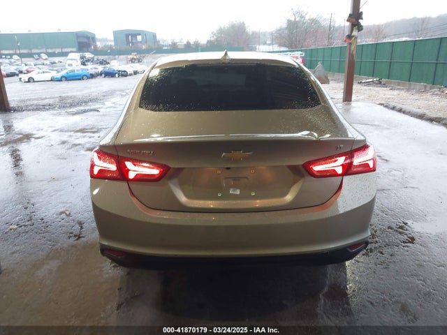 1G1ZD5ST0NF136156 Chevrolet Malibu Fwd Lt