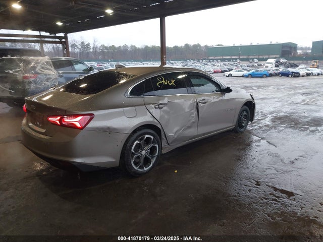 1G1ZD5ST0NF136156 Chevrolet Malibu Fwd Lt