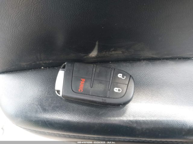 1C4RJFAG4LC421919 Jeep Grand Cherokee Laredo E 4x4