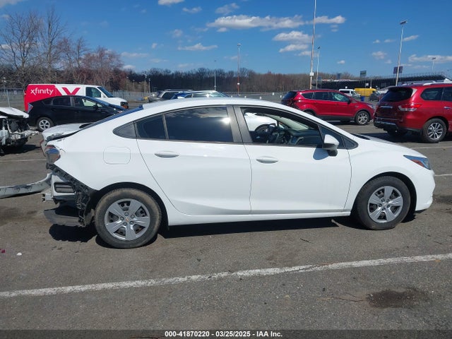 1G1BC5SM9H7234565 Chevrolet Cruze Ls Auto