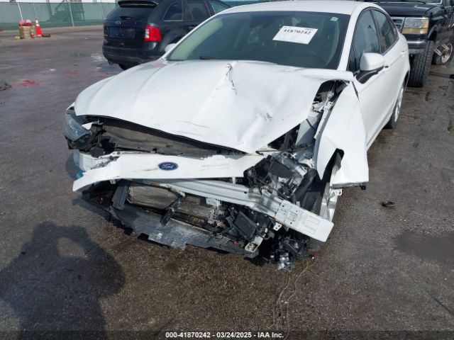 3FA6P0LUXKR104850 Ford Fusion Hybrid Se