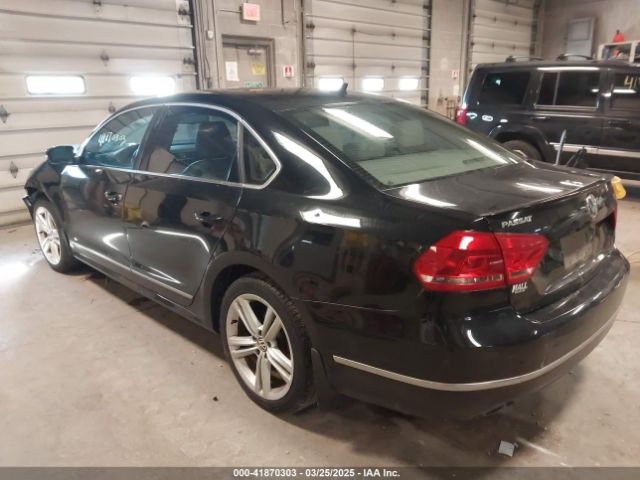 2013 VOLKSWAGEN PASSAT 1VWCN7A35DC038034 Photo 2