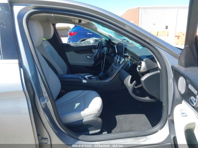 55SWF4JB3GU155698 Mercedes-Benz C 300 Luxury/sport