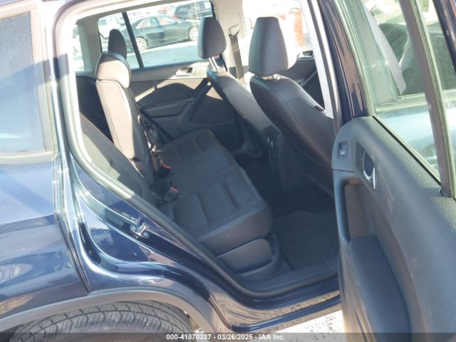 WVGAV7AX5FW571544 Volkswagen TIGUAN SE