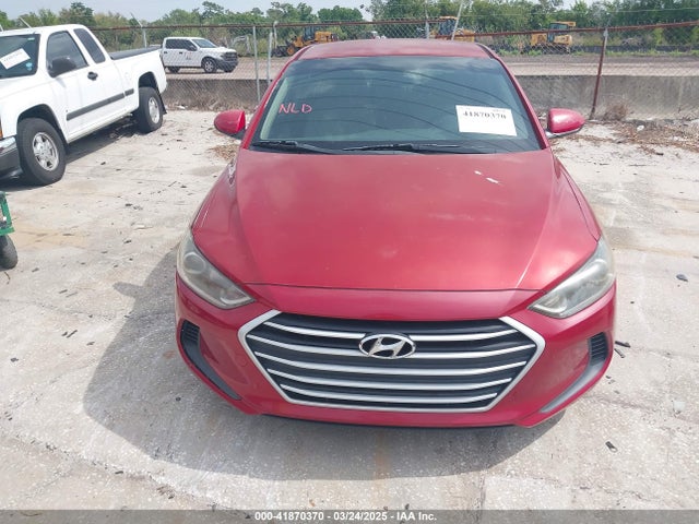 KMHD84LFXHU137089 Hyundai ELANTRA SE