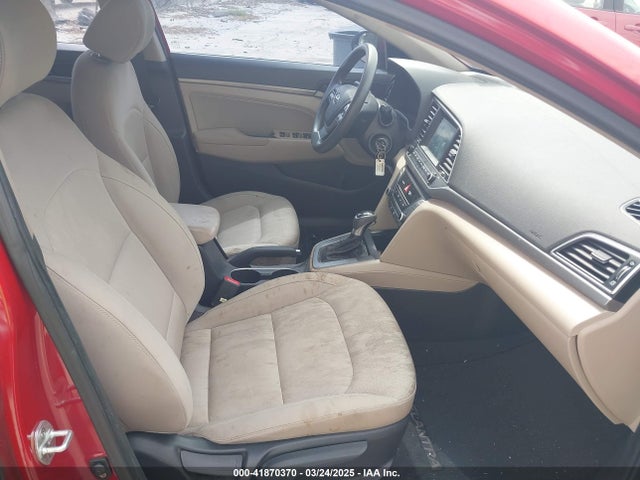 KMHD84LFXHU137089 Hyundai ELANTRA SE