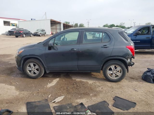 3GNCJKSB3KL210528 Chevrolet TRAX LS
