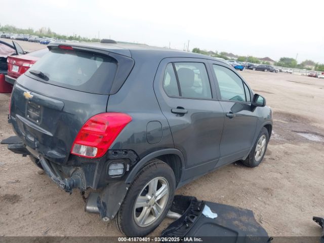 3GNCJKSB3KL210528 Chevrolet TRAX LS