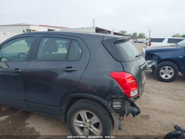 3GNCJKSB3KL210528 Chevrolet TRAX LS