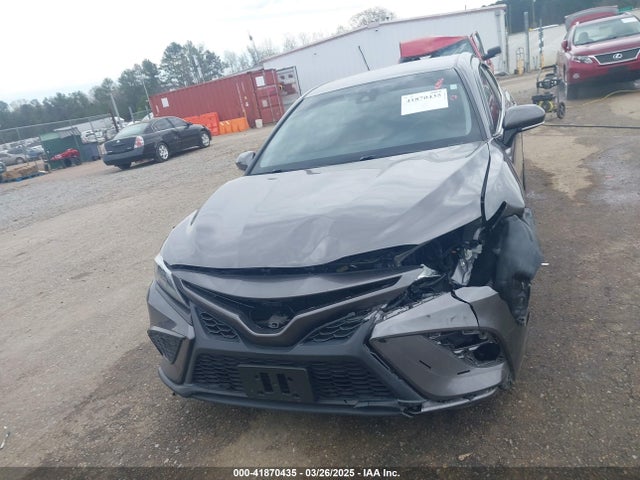 4T1G11AK5NU623711 Toyota CAMRY SE