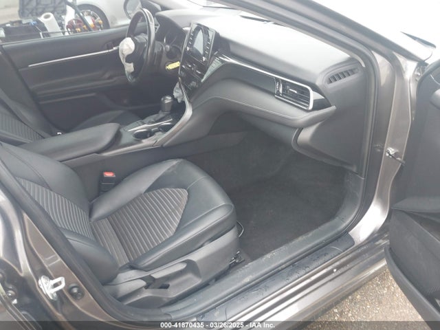 4T1G11AK5NU623711 Toyota CAMRY SE