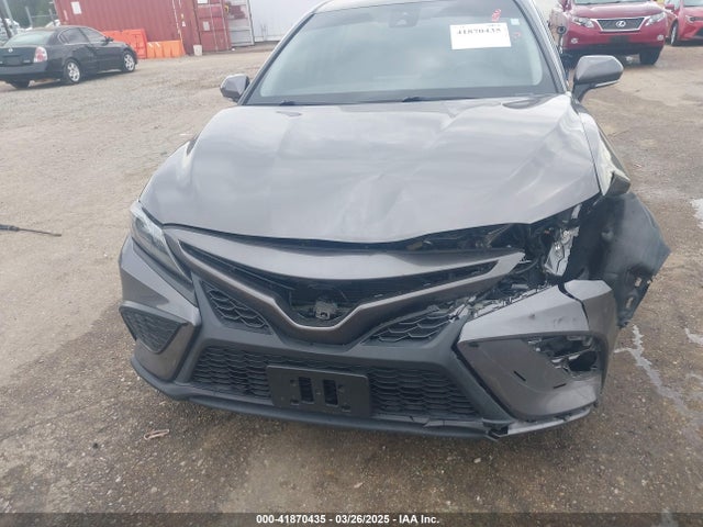 4T1G11AK5NU623711 Toyota CAMRY SE