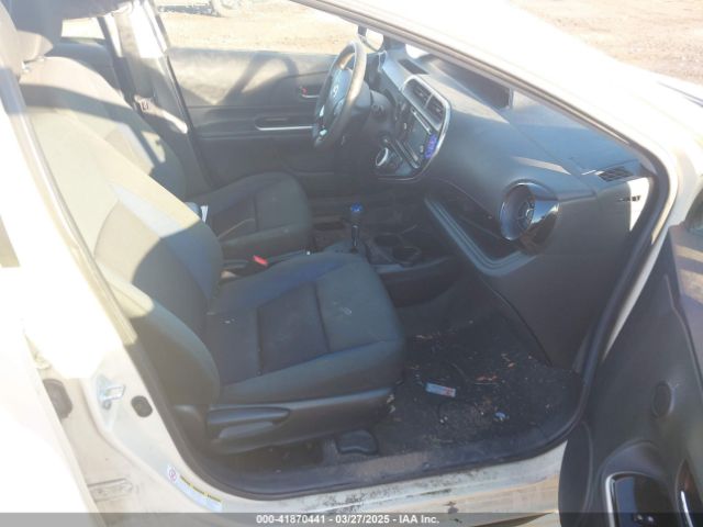 JTDKDTB34J1599812 Toyota Prius C Two