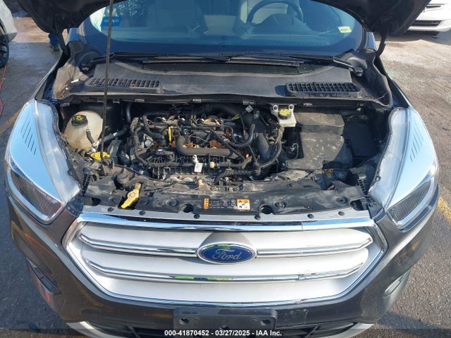 1FMCU0GD9KUB58550 Ford ESCAPE SE