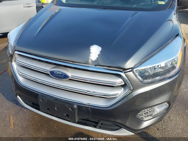 1FMCU0GD9KUB58550 Ford ESCAPE SE