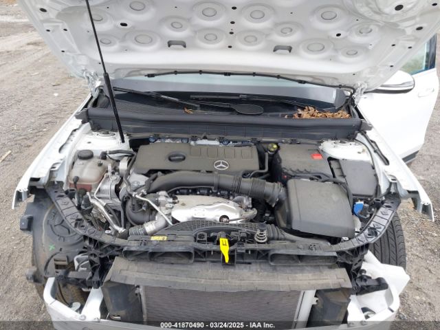 W1N4M4GB9PW297015 Mercedes-Benz GLB 250