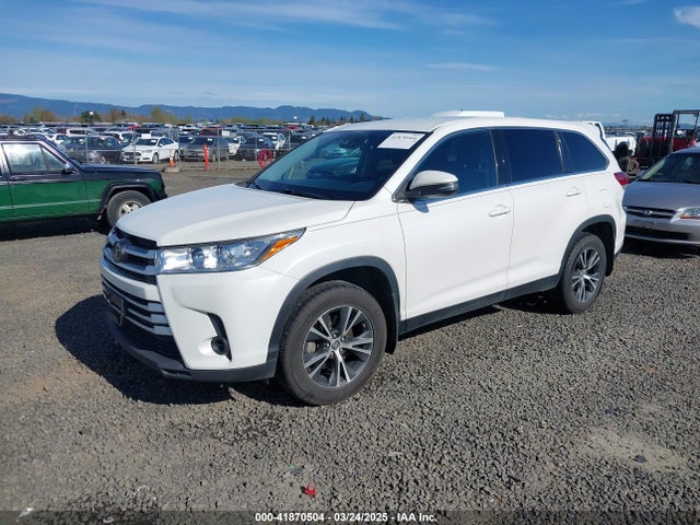 5TDBZRFHXKS956909 Toyota Highlander Le