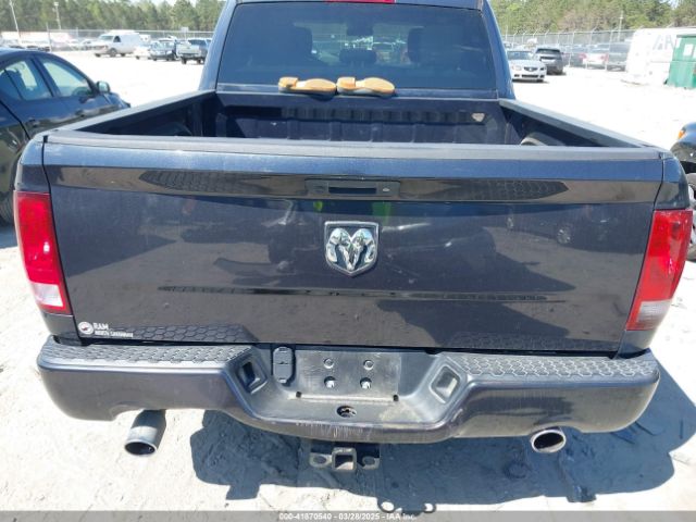 1C6RR6KT1JS296814 RAM 1500 Express  4x2 5'7 Box