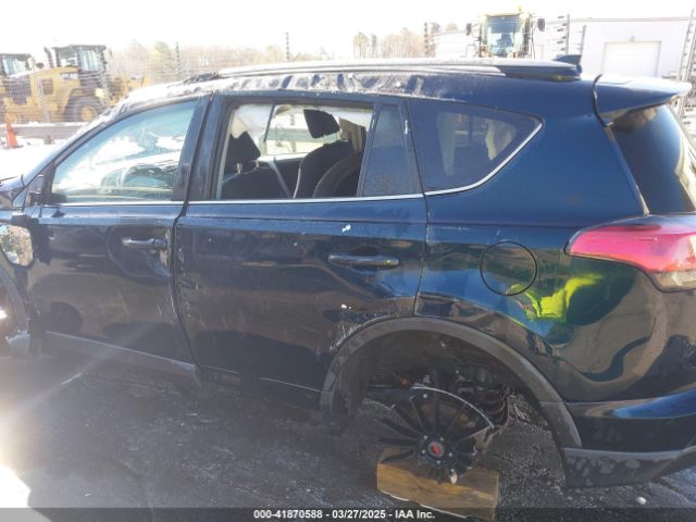 2T3ZFREV7JW463118 Toyota RAV4 LE