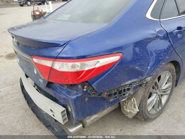 4T1BF1FK1FU902420 Toyota CAMRY SE