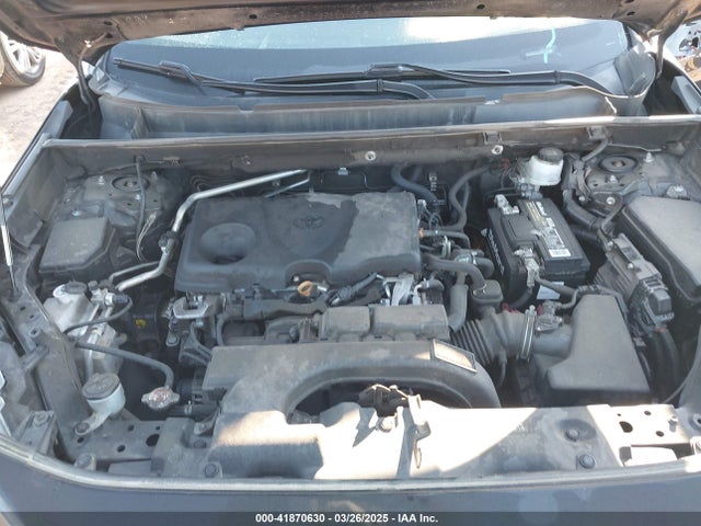 2T3H1RFV4LC067872 Toyota RAV4 LE