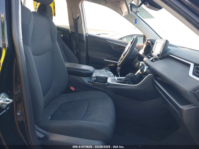2T3H1RFV4LC067872 Toyota RAV4 LE
