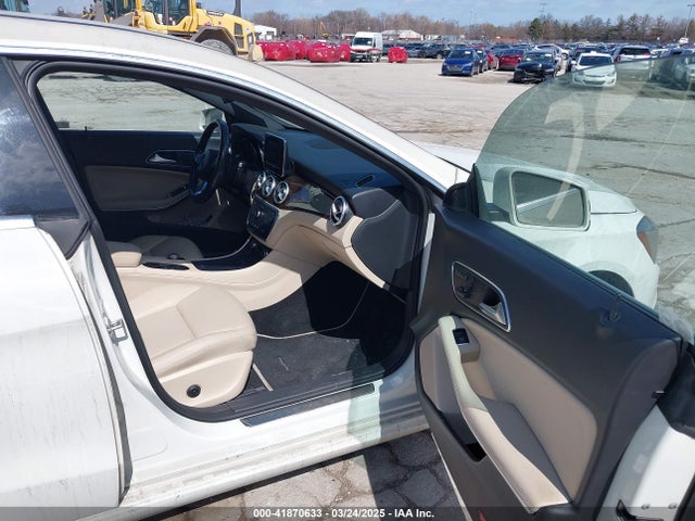 Mercedes-Benz CLA 250 2015 WDDSJ4EB0FN176541 Image 5