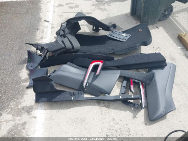 5YJ3E1EB9SF928781 Tesla MODEL 3
