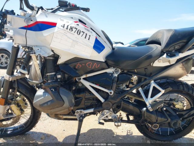 2022 BMW R 1250 WB10M0306N6F58651 Photo 8