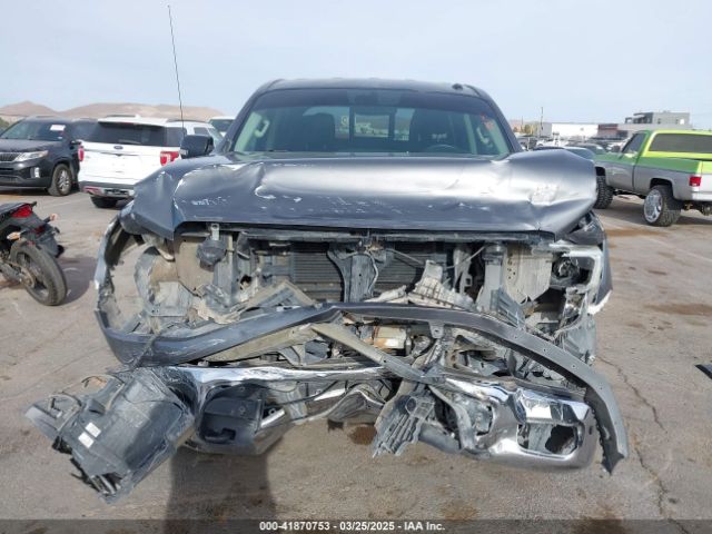 1N6AA1E51KN533246 Nissan TITAN SV