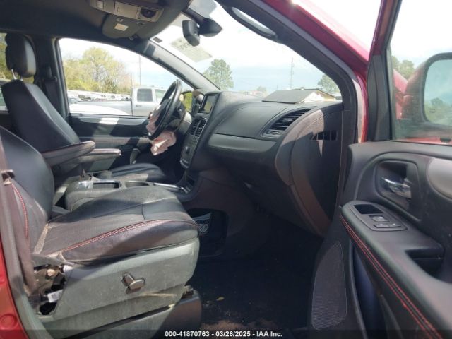 2C4RDGEGXKR658847 Dodge Grand Caravan Gt