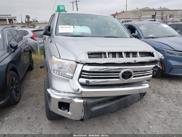 5TFDY5F11GX566094 Toyota Tundra Sr5 5.7l V8