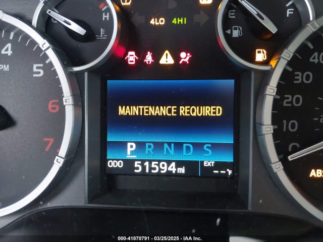5TFDY5F11GX566094 Toyota Tundra Sr5 5.7l V8