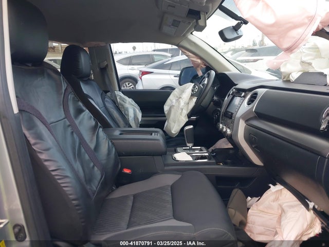 5TFDY5F11GX566094 Toyota Tundra Sr5 5.7l V8