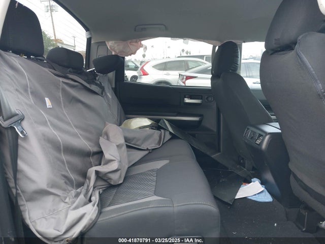 5TFDY5F11GX566094 Toyota Tundra Sr5 5.7l V8
