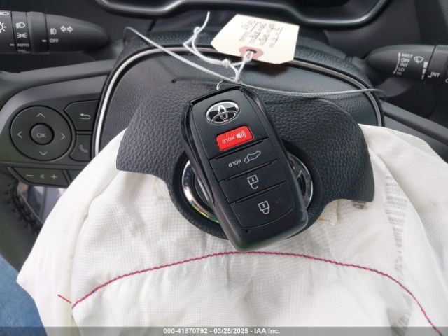 7MUDAABG0SV121518 Toyota Corolla Cross Xle
