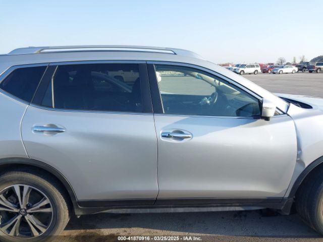 JN8AT2MT7KW251839 Nissan ROGUE SV