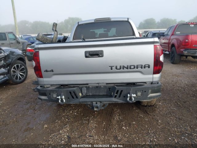 5TFDW5F1XKX858602 Toyota Tundra Sr5 5.7l V8