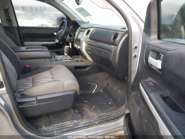 5TFDW5F1XKX858602 Toyota Tundra Sr5 5.7l V8