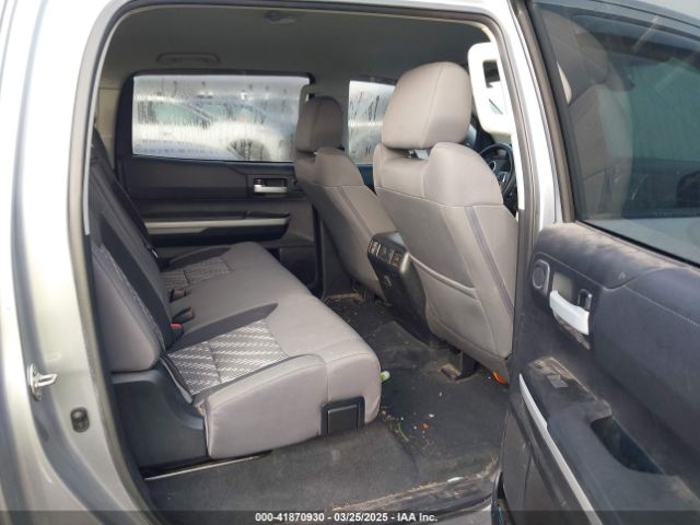 5TFDW5F1XKX858602 Toyota Tundra Sr5 5.7l V8