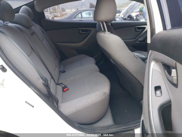 5NPDH4AE6GH775864 Hyundai ELANTRA SE