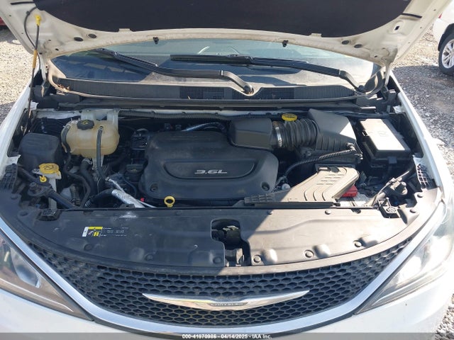 2C4RC1BG4JR142566 Chrysler Pacifica Touring L
